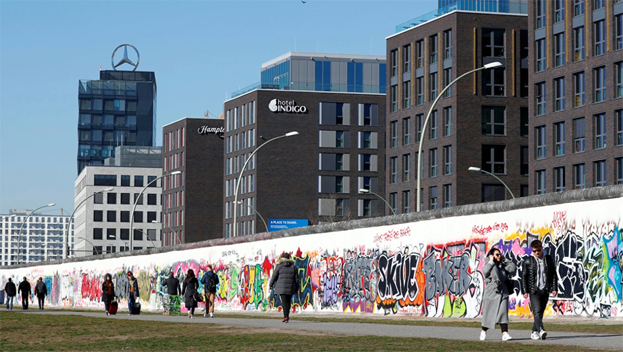 germany east and west Germany