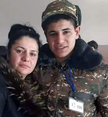 k_hovsepyan-1 | Aliq Media Armenia Karen Hovsepyan with mother