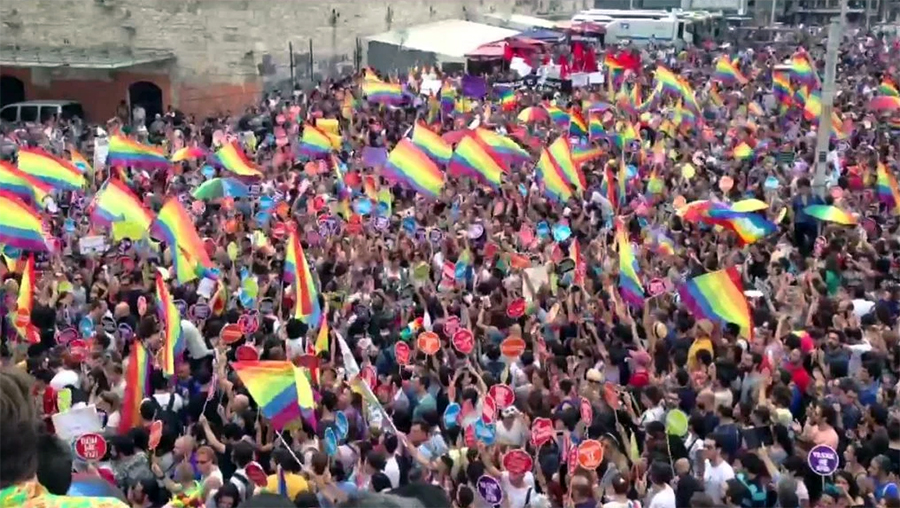 istanbul-lgbt Istanbul LGBT Pride parade