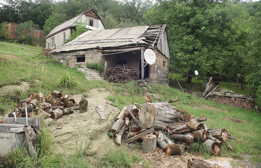 Ahnidzor village