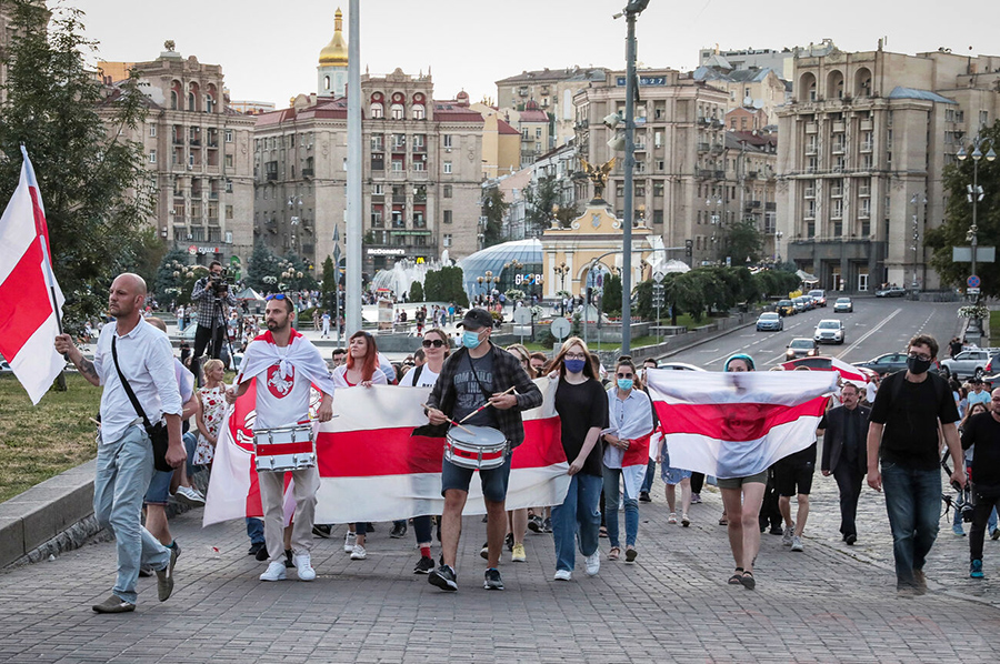 Kiev protest Belarus embassy