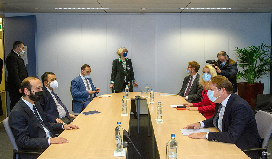 Mirzoyan & Olivér Várhelyi