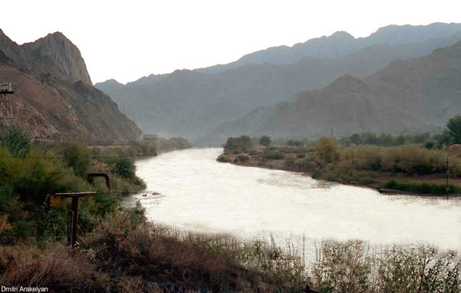Agarak, Arax river