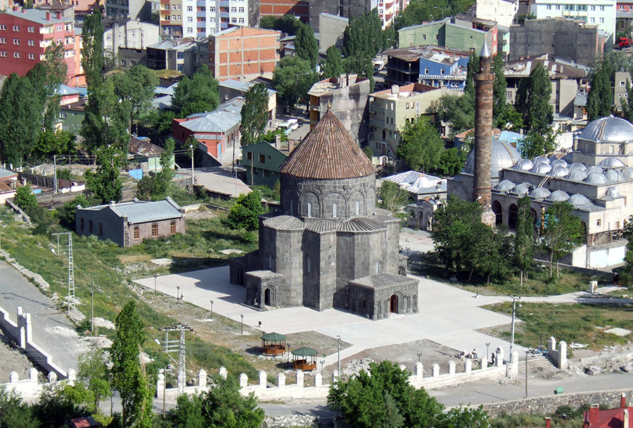 Kars, Armenian church