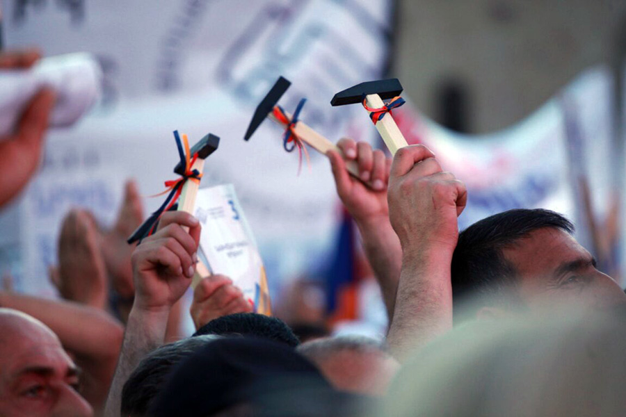 protest-hammer hammers