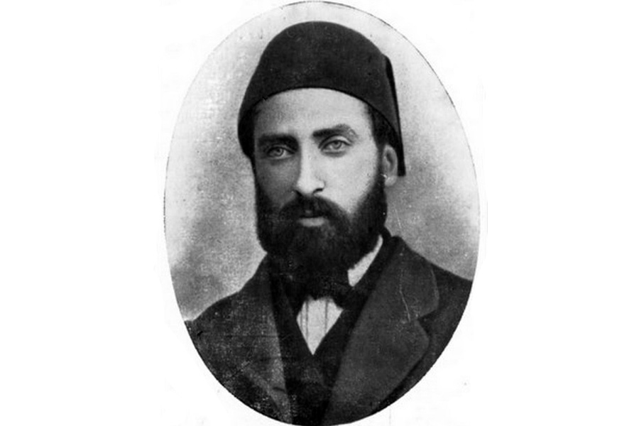 Yeghia Tntesian
