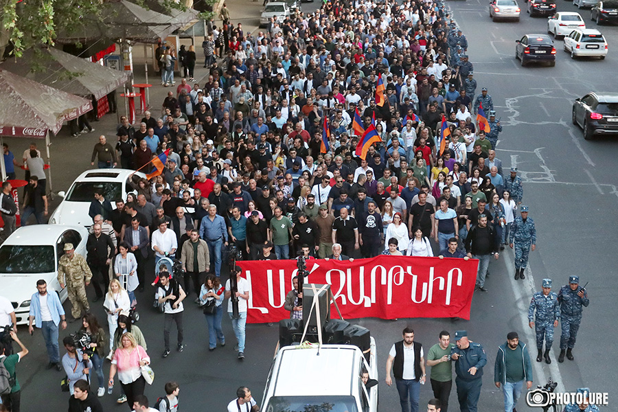 protest march 26.04.2022