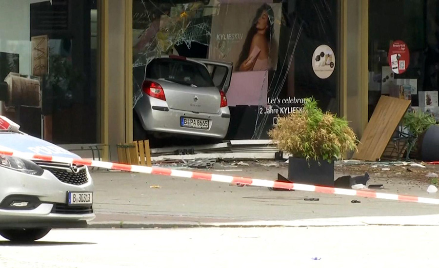 car driven into crowd in Berlin