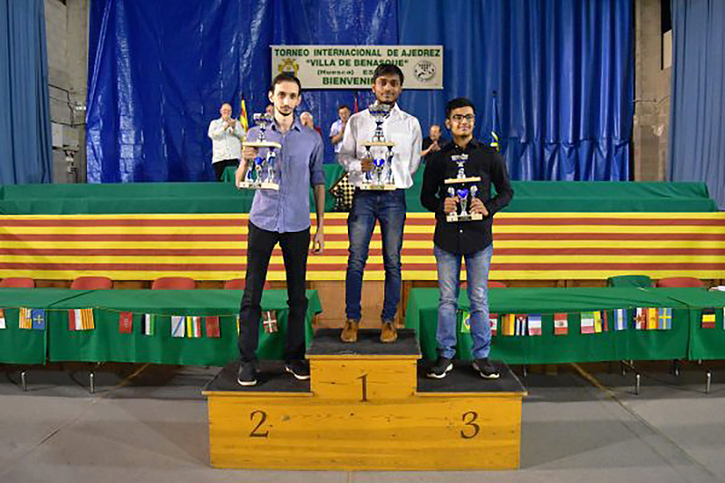 ro_hovhannisyan Robert Hovhannisyan