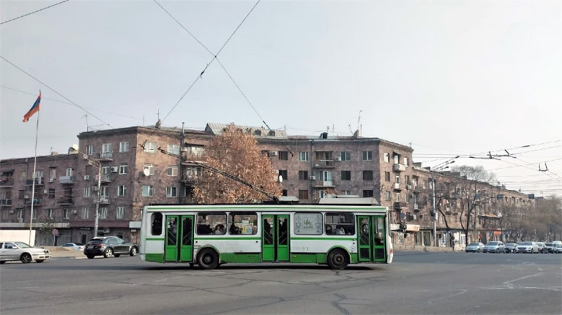 trolleybus