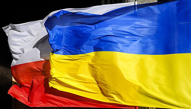 poland-ukraine-flags Poland & Ukraine flags