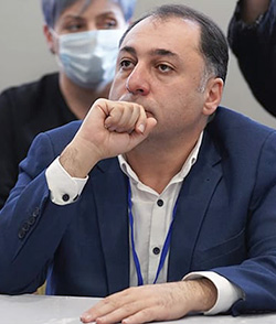 Ատոմ Մխիթարյան