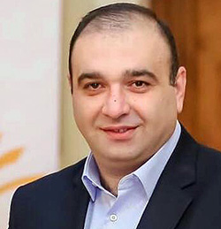 Պավել Օգանեզով