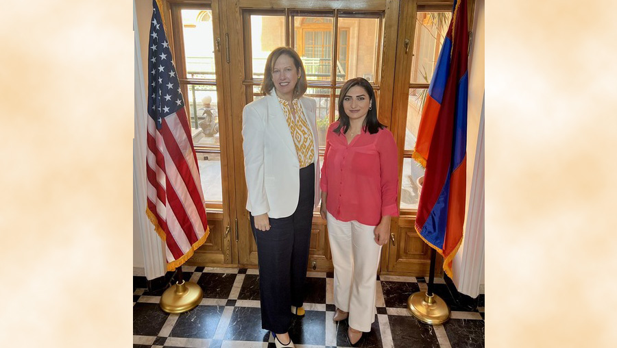 Թագուհի Թովմասյանը ՀՀ-ում ԱՄՆ դեսպան Քրիստինա Քվինի հետ