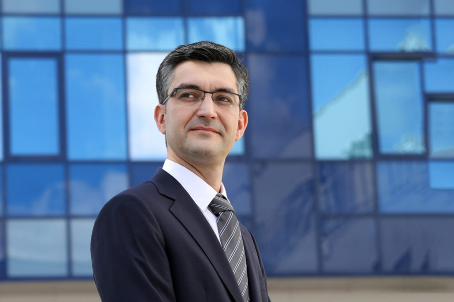 r_enikopolov Բարսելոնայի Պոմպեու Ֆաբրա համալսարանի պրոֆեսոր Ռուբեն Ենիկոպոլովը