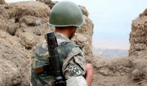 Հայ զինվորը հայ-ադրբեջանական սահմանին