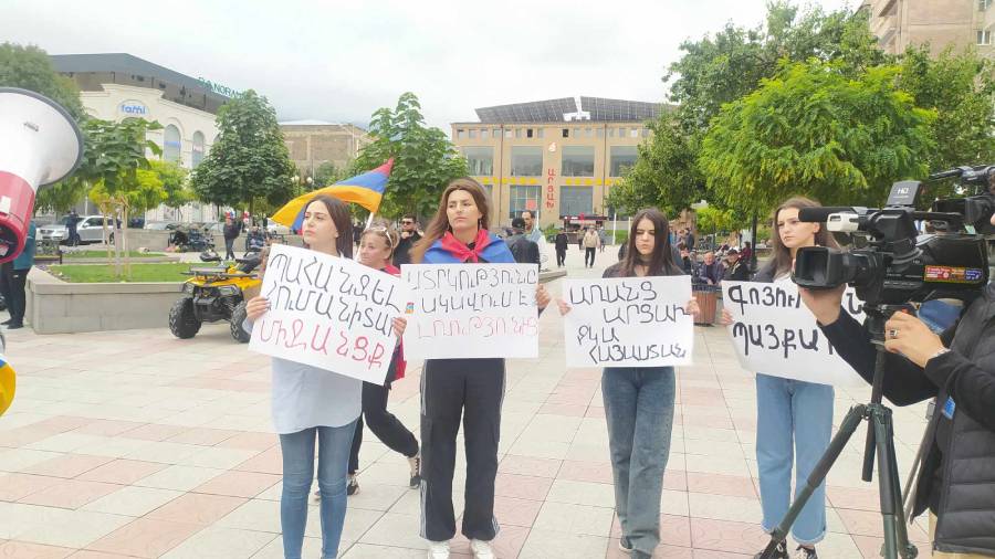 Վանաձորում երիտասարդների քայլերթ