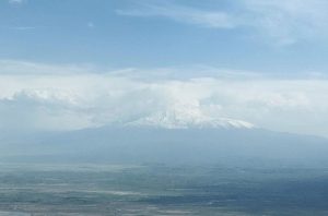 Ֆրանսիայի արտգործնախարար Կատրին Կոլոննայի՝ ինքնաթիռից արված Արարատի լուսանկարը