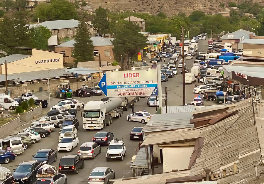 artsakh-refugees-vayk Արցախից տեղահանվածներ