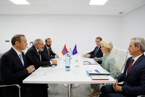 Եվրահանձնաժողովի նախագահի եւ ՀՀ վարչապետի համատեղ հայտարարությունը