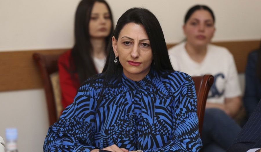 Անահիտ Մանասյան