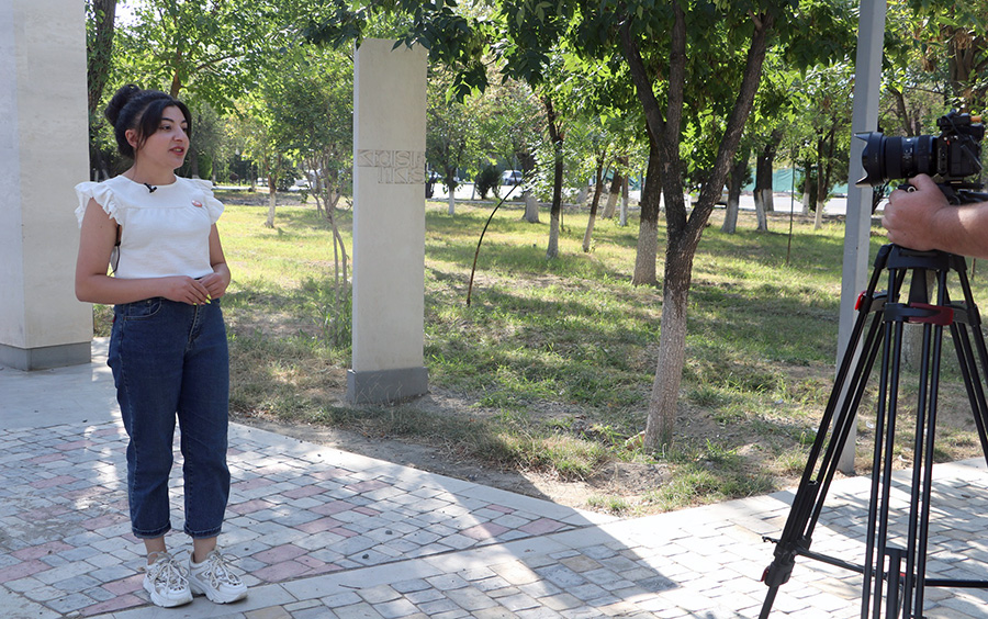 լրագրողներ