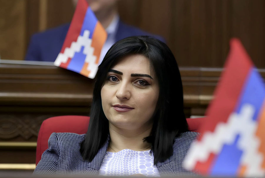 Թագուհի Թովմասյան