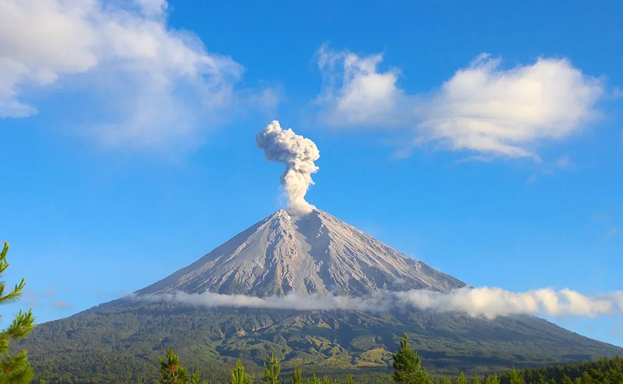 Սումատրա կղզում Մերափի հրաբուխն արթնացել է