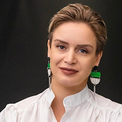 Մարիետտա Խուրշուդյան