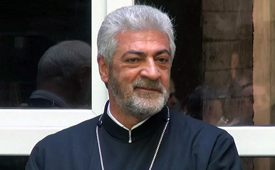 Նավասարդ արքեպիսկոպոս Կճոյան