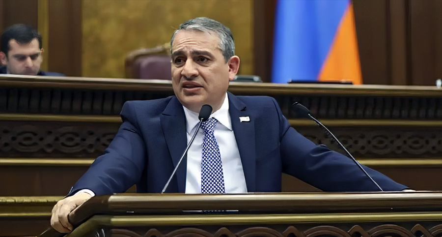 Արմեն Խաչատրյան