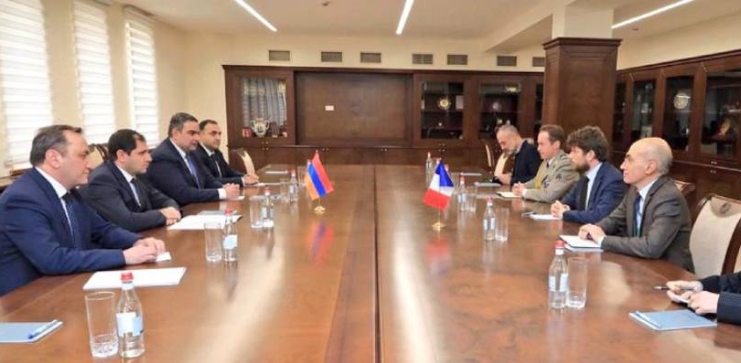 Սուրեն Պապիկյանի հանդիպումը Ֆրանսիայի դեսպանի հետ