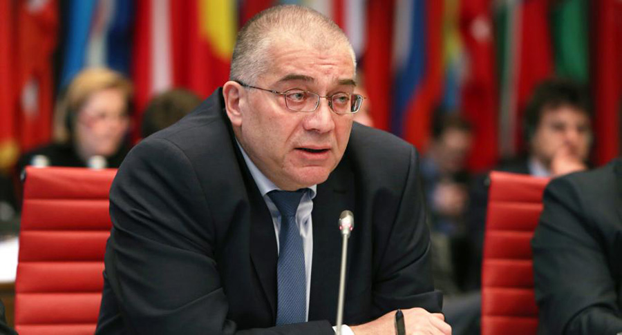 Արազ Ազիմով