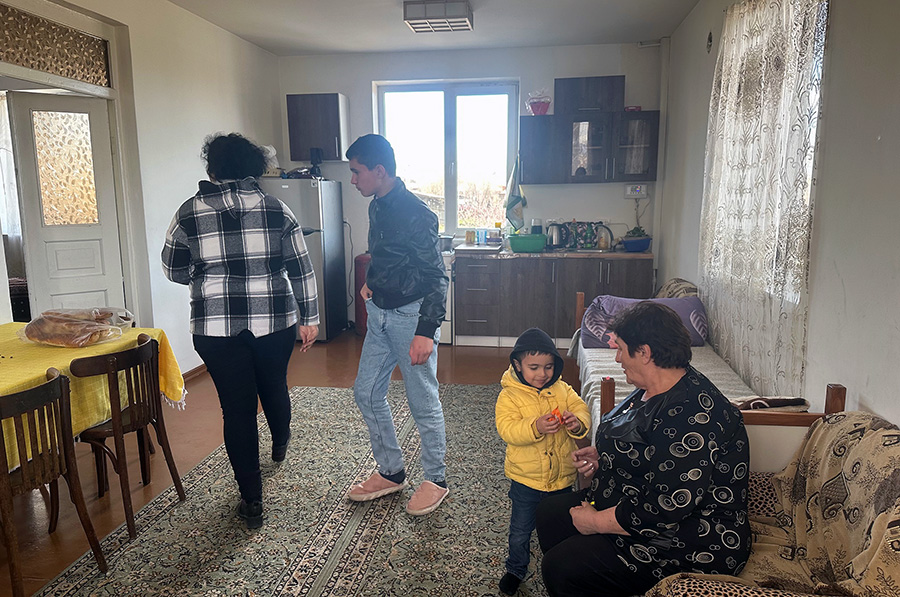 Առուստամյանների ընտանիք