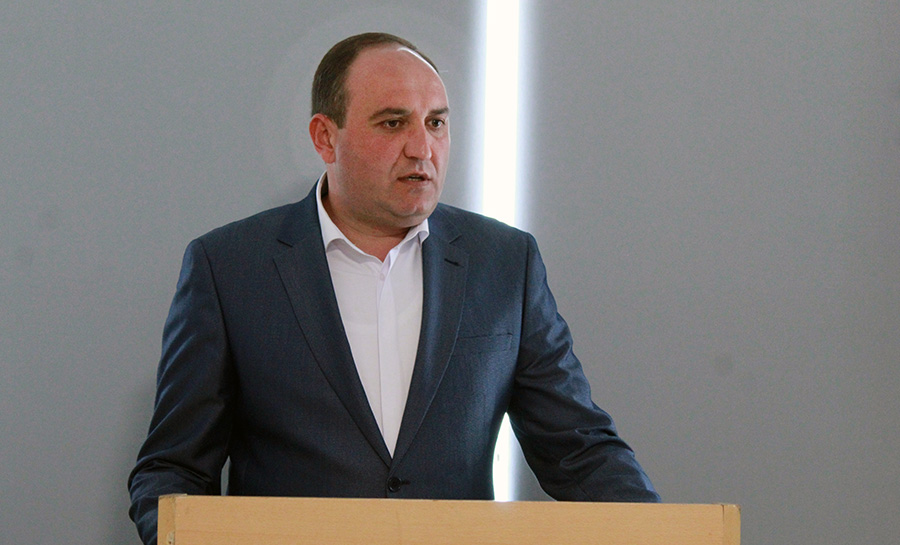 Զավեն Մանուկյան