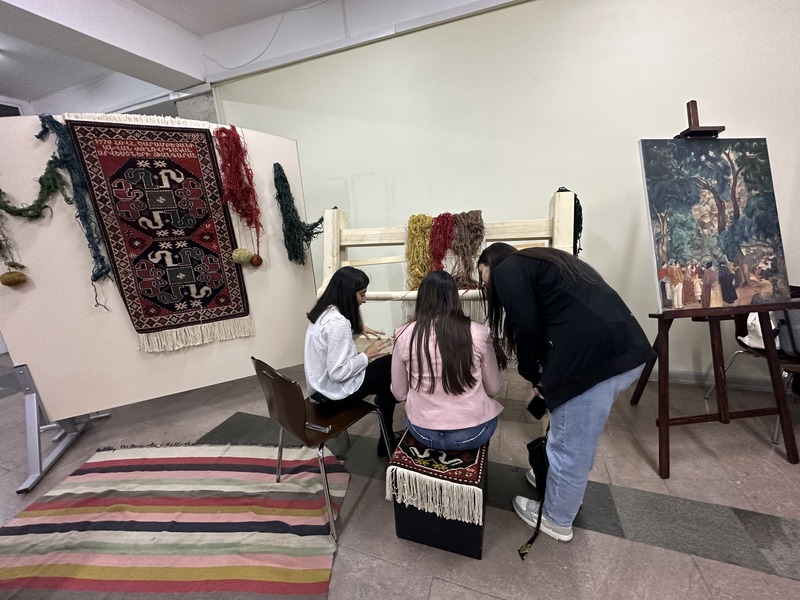 էքսպո, գորգագործություն