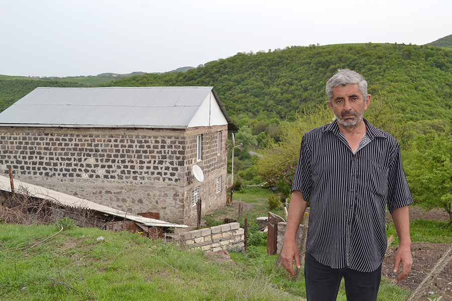 Մհեր Սիմոնյան