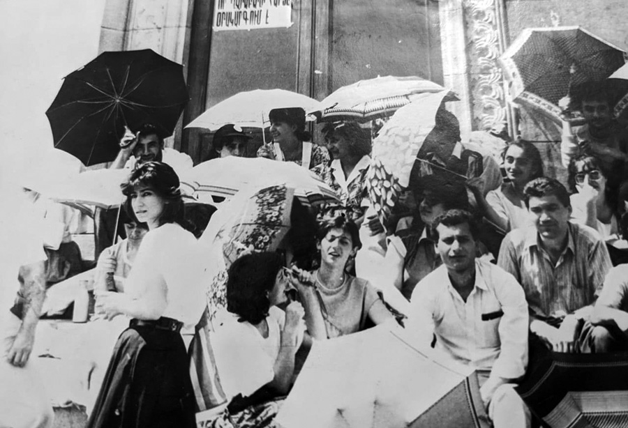 հանրահավաք, 1988