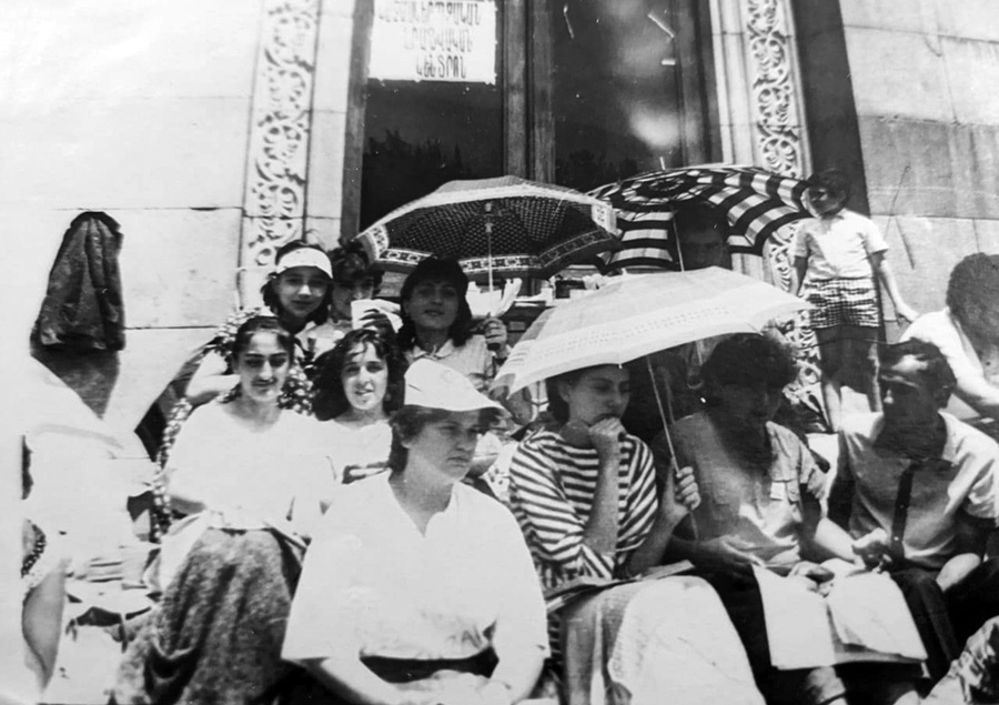 հանրահավաք, 1988