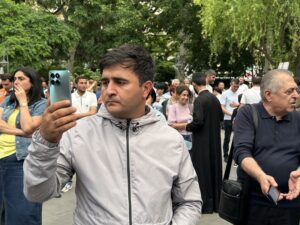 սրբազան շարժում