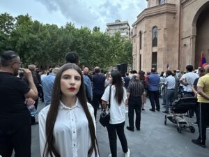 հանդիպում Բագրատ սրբազանի հետ