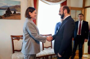 Հայաստանի արտգործնախարար Արարատ Միրզոյանի հանդիպումը բելառուսական ընդդիմության առաջնորդ Սվետլանա Տիխանովսկայաի հետ