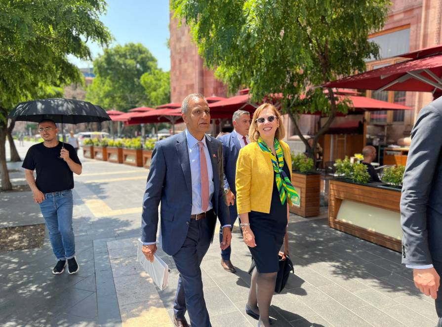 richard r.-verma ԱՄՆ պետքարտուղարի կառավարման եւ ռեսուրսների հարցերով առաջին տեղակալ Ռիչարդ Վերման