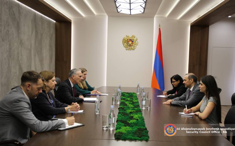 grigoryan-armen-luis-bono Արմեն Գրիգորյանի հանդիպումը Լուի Բոնոյի հետ