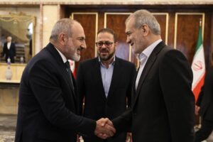 ՀՀ վարչապետ Նիկոլ Փաշինյան եւ ԻԻՀ նախագահ Մասուդ Փեզեշքիան