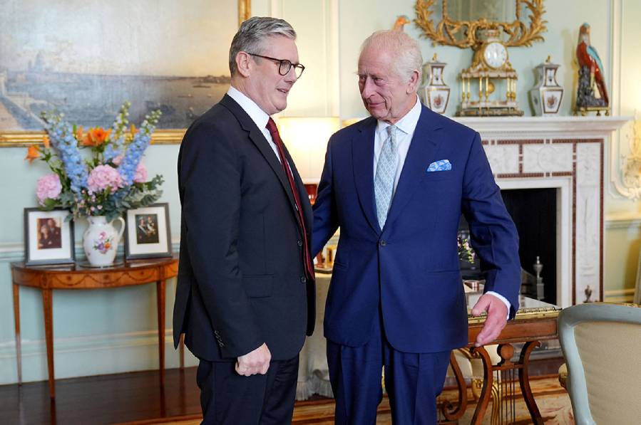 Կիր Սթարմեր եւ Չարլզ 3-րդ