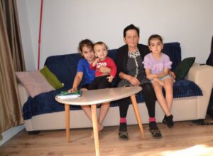 Էմմա Բաբայանը՝ թոռների հետ