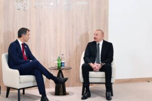 Իլհամ Ալիեւ եւ Ալեքսանդր Դե Կրոո