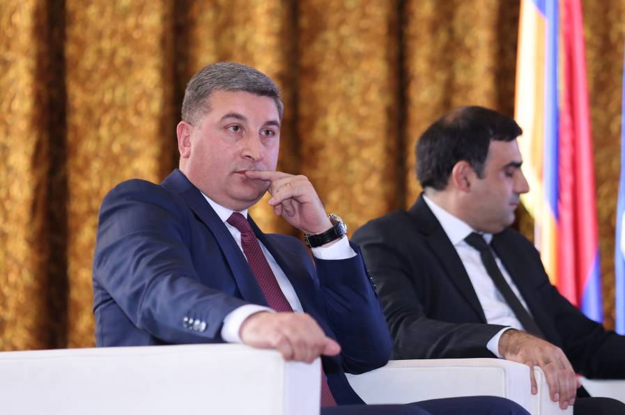 Գնել Սանոսյան