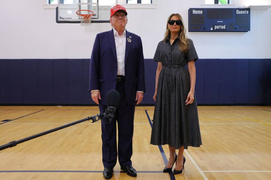 trump-in-election Դոնալդ Թրամփը՝ կնոջ Մելանյաի հետ քվերակությունից հետո